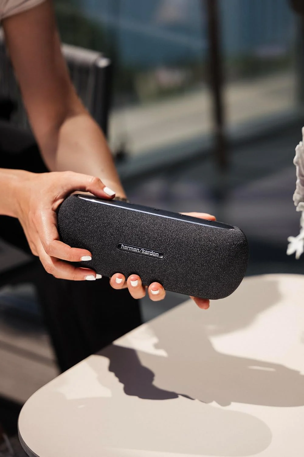 Harman Kardon Luna - Image 3